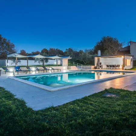 Beautiful In With Swimming Pool Villa